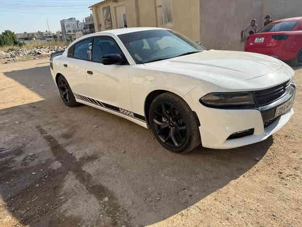 جارجر البيع اومراوس 2015
بجم كبس بدون ايرباك 3600
صدر تخم تاير كله جديد 
سياره جاهزه حادثها دوس
بيها صبغ 3قطع سعر 166وبيهامجال
بغداد الدوره *********** بغداد
