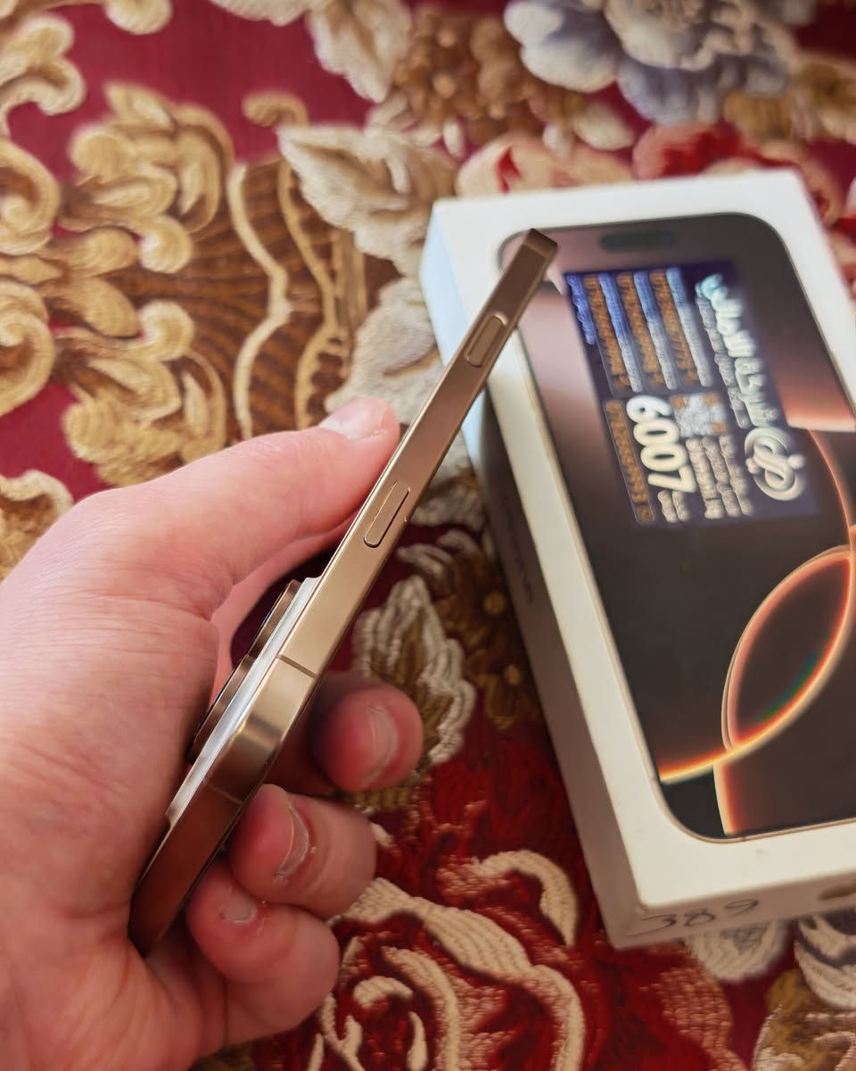 سلام عليكم للبيع أو مراوس ايفون 16 برو ماكس لون مميز ملحقات كامله شرق اوسط بطاريته 89 ذاكرة 256 السعر 1225 مكاني كربلاء للتواصل عل رقم ***********
