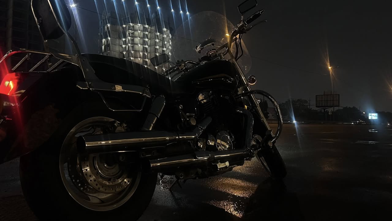 هوندا شادو 1100cc مرقمة
موديل ١٩٩٨
رقم بغداد
ماشية ٢٨ الف فقط

على وضع الوكالة الدراجة جديدة بالكاملة ما ناقصها حبة

مكاني بغداد الدورة

للبيع
***********
واتساب او اتصال
