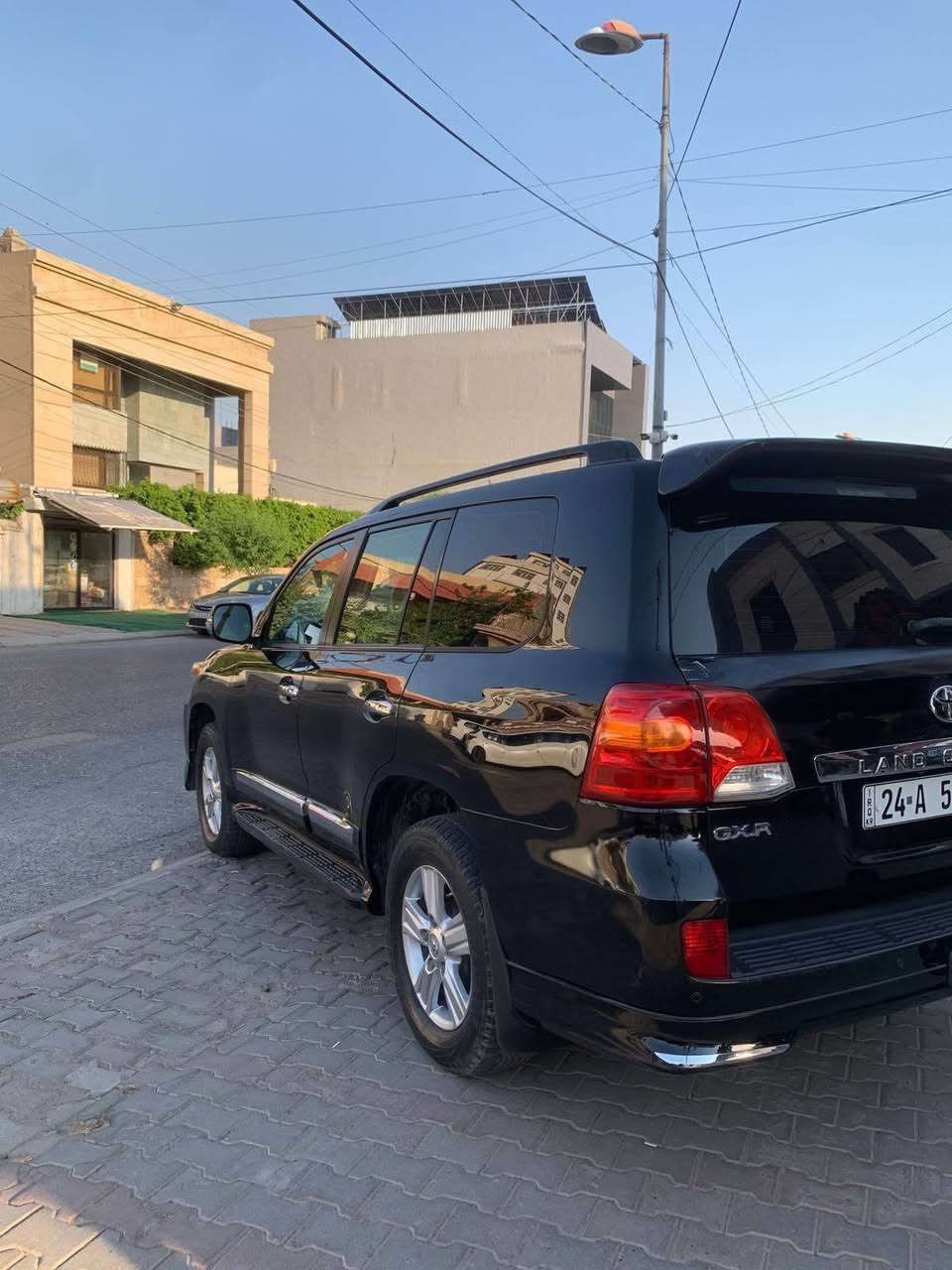 Land Cruiser.   
Model   2013 
Gxr , slayt 
بێ سبوغ ، بێ ئێڕباگ 
3 جێگا سارد ، ١ کارت 
کەمەک کالبونەوە هەیە
مەکینە کەپس V6 
رەقەم و سەنەوی نوێ 
ڕۆیشتن / ٢٨٠ هەزار کم 

نرخ / ٣٣٠$
*********** أربيل, العراق
