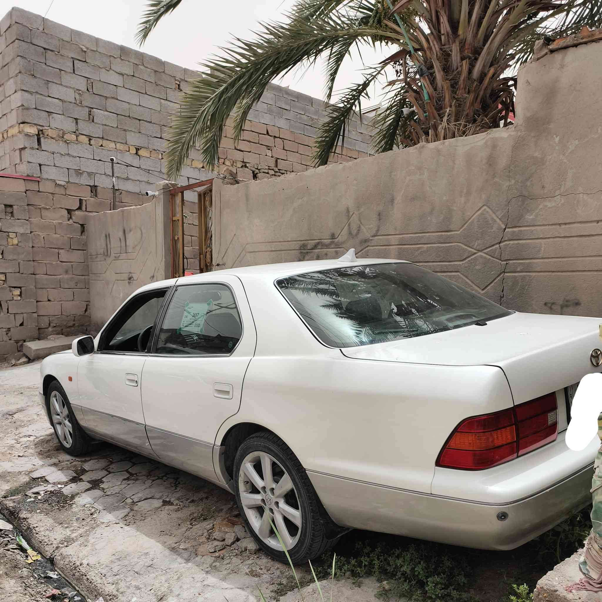 سياره لكزسls 400 موديل 2000 رقم بصره مشروع وطني مكينه   ففتي ثنين ونص كير تبريد شغال علما السيارة ترميز فقط مكفولة من الكصه سنويتها منتهيه بل اربعه وعشرين راعيها بالبصره سعر 75 وبيها مجال ***********

