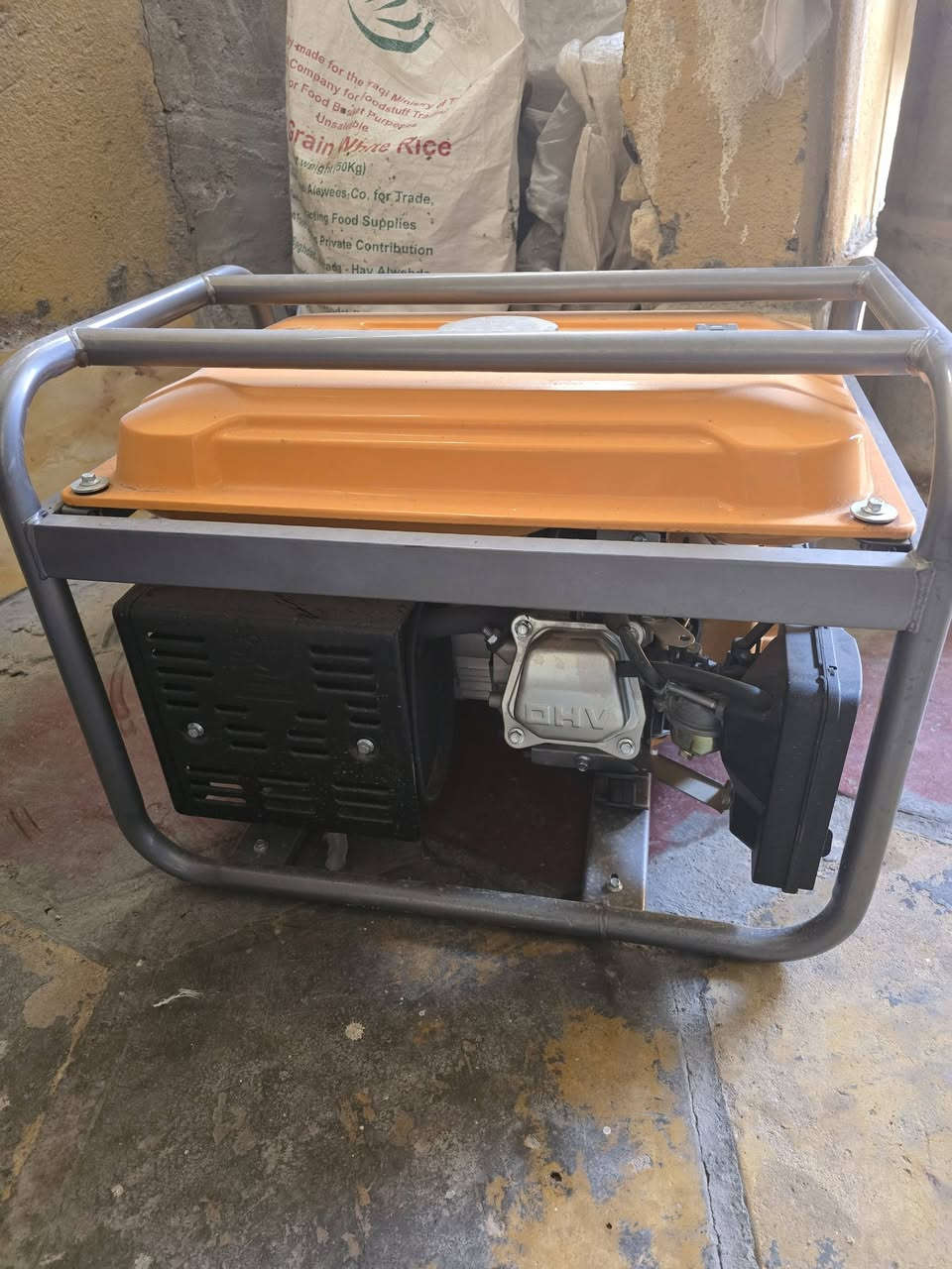 سلام عليكم مولد انجكو 12امبير بعد جديد استخدام ساعات سعره 225 وبي مجال مكاني خمسه ميل ***********
