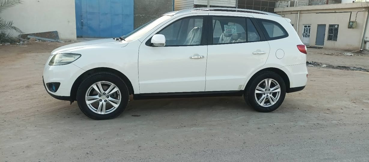 سلام عليكم الاستفسار ***********السعر 137 للبيع سنتافي خليجي موديل 2011 مكفوله كفاله عامه عده شبر بارد بجملغ الامامي فقط سونار بلمنشور  كير محرك حدادين تبريد مكفولات سياره على وضع الشركه جديده ماشيه 137 حقيقي موصفات فول 6سلندر 7راكب بصمه فتحه شاشه كامره تحكم جهتين أشار بلمرايه كشنات كهرباء مري شفط 
3قطع تبريد دخل بيجي فولل للخير السعر 137 رقم بغداد
