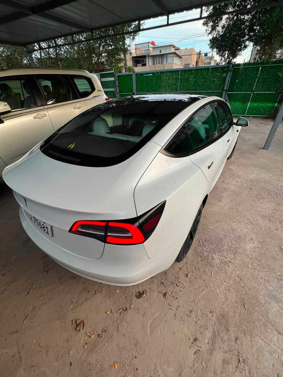 تسلا 2023 تك ماطور اون لاين بيضه داخل ابيض حادث امامي خفيف بنيد مبدل شركه جاملغ معدل ماشيه 51 الف كيلو
السعر 170 بيها شوية مجال 
***********
