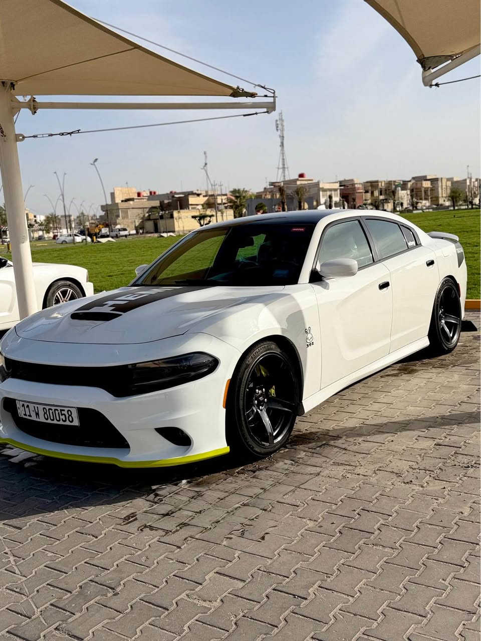 يا الله سلام عليكم دوج جارجر ( R/T ) 
       2019
فول ماعده الفتحه سوبر تراك باك يعني لكلافه هيمي 5700 لون ابيض🤍
  
سياره بأسمي رقم بغداد مشروع وطني تتحول كل المحافضات +رقم مميز🔥
سنويه لحد 2031 هزه جديده قبل 10 ايام
مواصفاة  كشنات حضن كنتاره 
  شفتات ستيرن 
    كشن كهرباء
شاشه جبيره تدعم كار بلي 
  ويل 20 هليكات😎
كزوزات دبات سود بلاد SRT
بلكات ريسنك ولف حماوه ريسنك
سياره قبل سبوع طالعه من الادامه وجاهزه للأخير وهواي بيها مواصفات بعد موشراي لاتعبني ولاتوصل ابيع بس لجناي سياره ولا غلطه صلواة 
حادث السياره فقط ربع جاملق ونص بنيد فقط ولباقي كفاله😎🔥✅ 
  سعر 230 
 الاتصال *********** + واتساب البصرة, العراق
