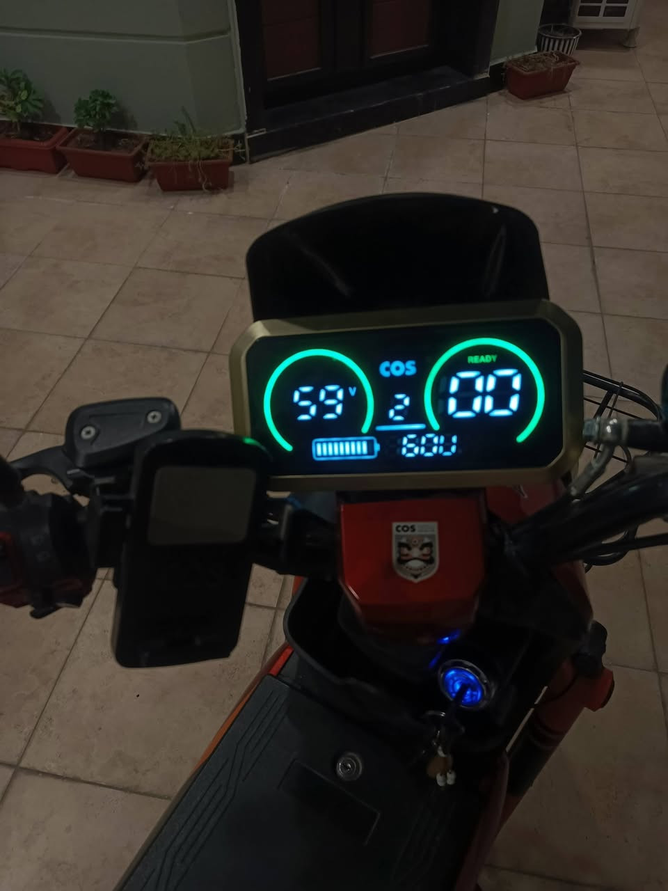 🚴‍♂️ دراجة X900 الكهربائية – قوة وأداء عالي ⚡
دراجة X900 من أفضل الدراجات الكهربائية لعشّاق السرعة والتحمّل، تجمع بين القوة والتصميم العصري، وتناسب الاستخدام اليومي والطرق الوعرة.
🔹 محرك قوي: 1200 واط 
🔹 السرعة القصوى: حتى 70 كم/س
🔹 المدى: من 60 إلى 100 كم بالشحنة الواحدة
🔹 العجلات: عريضة (Fat Tires) للثبات على كل الطرق
🔹 نظام تعليق: أمامي وخلفي لراحة أكبر
🔹 الفرامل: دسك هيدروليك أمامي وخلفي
🔹 شاشة رقمية: تعرض السرعة، البطارية، ووضع القيادة
للتواصل خاص او ***********
