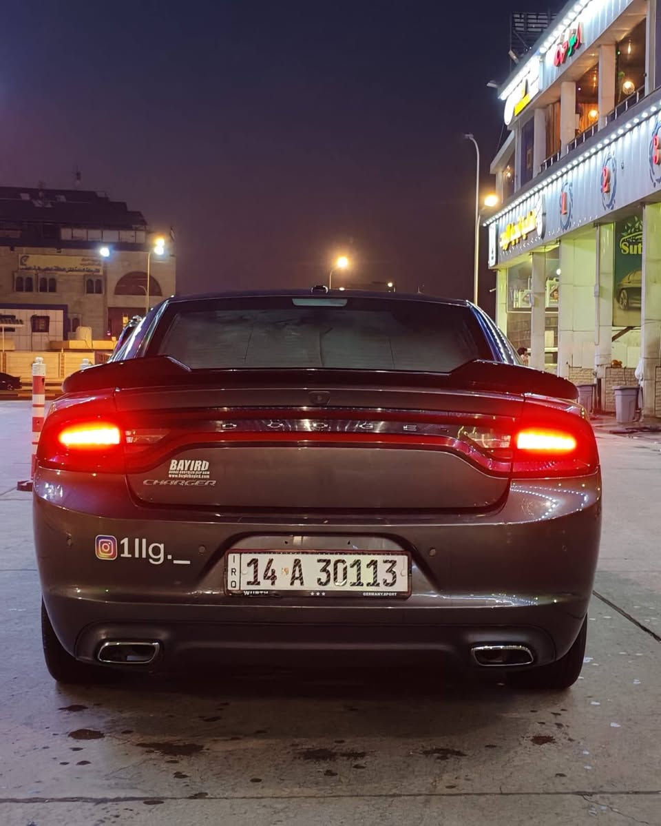 السلام عليكم شارجر مديل ١٨ اصل رقم بصره بسمي سياره جاهزه وارد أمريكي فقط الباب وره سائق مبدل شرط اصلي مكينه كير اكسل تخم تاير كله جديد وكفاله قطرة معجون وصبغ مابيه شرط بس بارد قليل كلش سعر 195 رقم الهاتف *********** مكان سياره بصره
