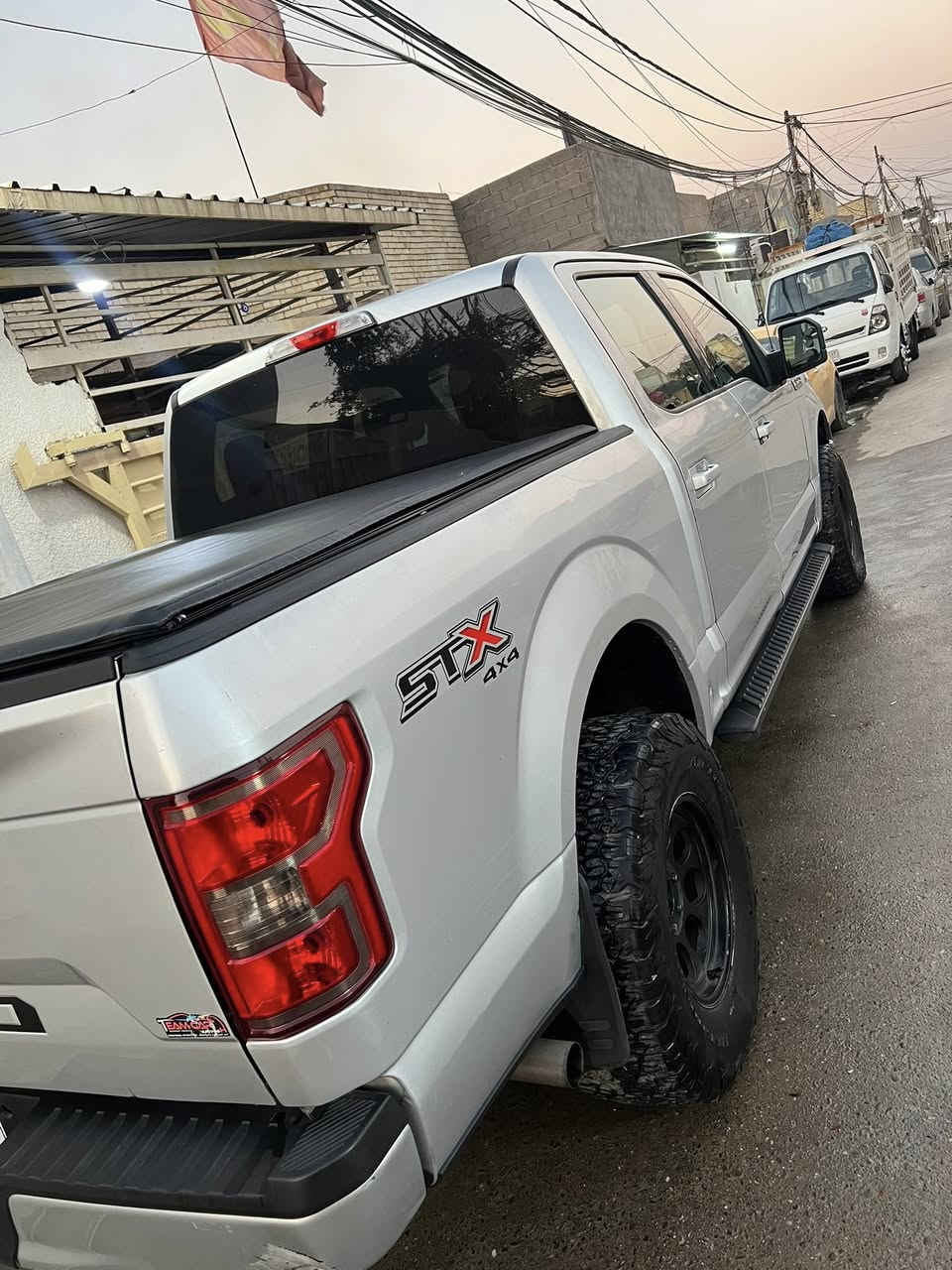سلام عليكم
فورت F150 

موديل :2019

موصفات: STX

2.7  محرك سياره بانزين توين توربو

باب كبير بدي قصير  سياره مرغوبه 

كير تعليك 10 نمر 

شاشه كبيره 

5 مقعد عادي موصفات مقاعد 

تبريد امامي خلفي 

سياره معاليه ب امريكه

مبدال تايرات 

لو رصاصي 

ماشيه 150 

سياره مكاني بغداد 

رقم سياره شمالي اربيل 

فحص هزه جديده 

سياره بيها قطعتين  باب خلف سكن وجمالغ خليفي 

ستفسار اتصل على رقم 

***********
