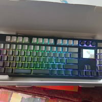 كيبورد ميكانيكي • لاسلكي • شاشة ٢.٠ بوصة