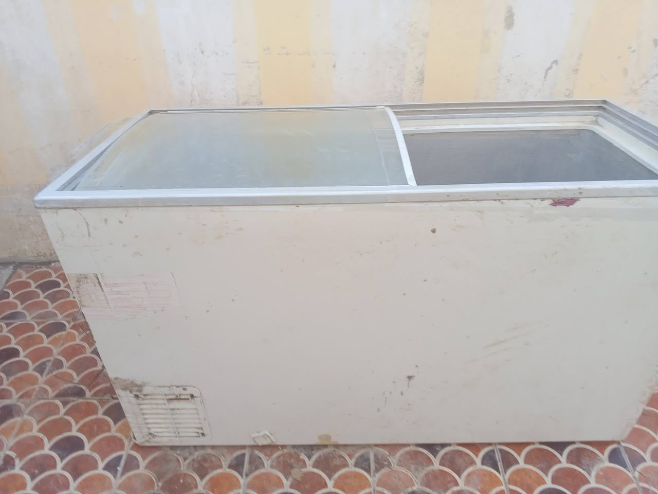 عارضة تجميد ***********
