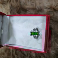 محابس نسائية • خواتم