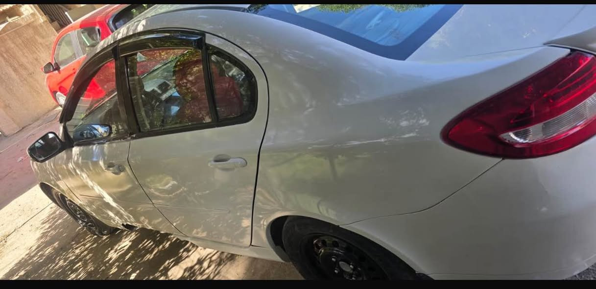 السلام عليكم اخون 
بروتون موديل 2011
محرك 1600
كير اوتماتيك 
ماشيه 150
هزه جديده رقم نكليزي 
بأسمي سياره رقم بغداد
دواخلها كلش نظيفه 
صدر جديد 
تخم تايرات 
سماعات دمام 
نقصها كمبريسر تبريد 
كير ومحرك مكفولات 
عنوان سياره بغداد حي العامل 
هاتف ***********
ماعندي صوره سونر 
68 وبيها مجال بغداد, العراق
