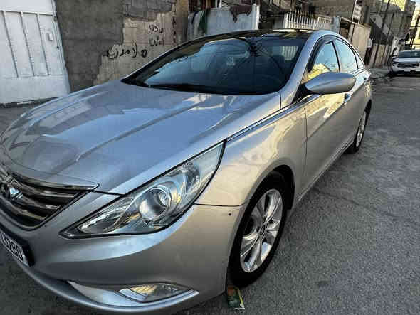 للبيع سوناتا موديل 2013 فول مواصفات امريكي حادث بنيد فقط بدون دواخل محرك 2400 جي دي السيارة بدون صبغ تبريد شغال رقم بغداد. 
السعر 11500 العنوان بغداد الكرخ 
***********
