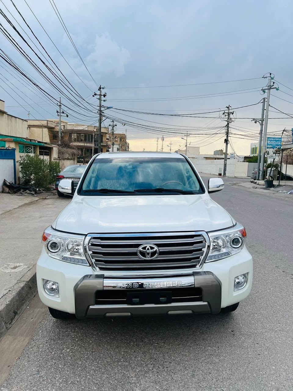 وةنةوشة موديل ٢٠١٤ Gx گير و مةكينةي بةشةرتة يةك دينار مةسروفي تيدا نيية يةك جاملغي پيشي سبوغة بي ژوري سعري ٣٧٥$وةرةقة و مةجالةكي كةم سةياوةكي زور جوان ماوةتةوة شوين هةولير وةقةم و سةنةوي نويية ٢٠٣٠
***********
Whatsapp أربيل, العراق
