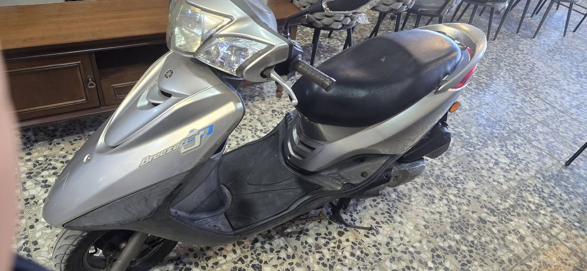 دراجه للبيع قبل ٣ اشهر مشتريه ***********
