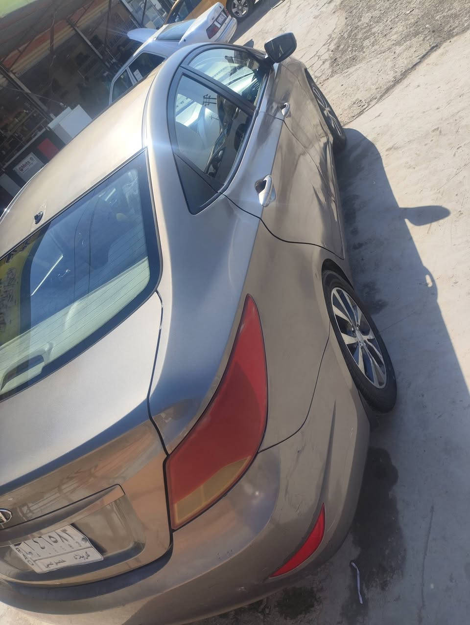 السلام عليكم ورحمه الله وبركاته
للبيع اكسنت موديل 2015رقم كربلاء خليجي بيها صبغ الصفحة اليمنة وجاملغ الأيسر الأمامي 
السيارة فتحة كامرة شاشة تحكم ستيرن تحكم مري اشاير بالمري جام كهرباء السعر 75 مكاني ديالى بعقوبة 
للتواصل ***********
