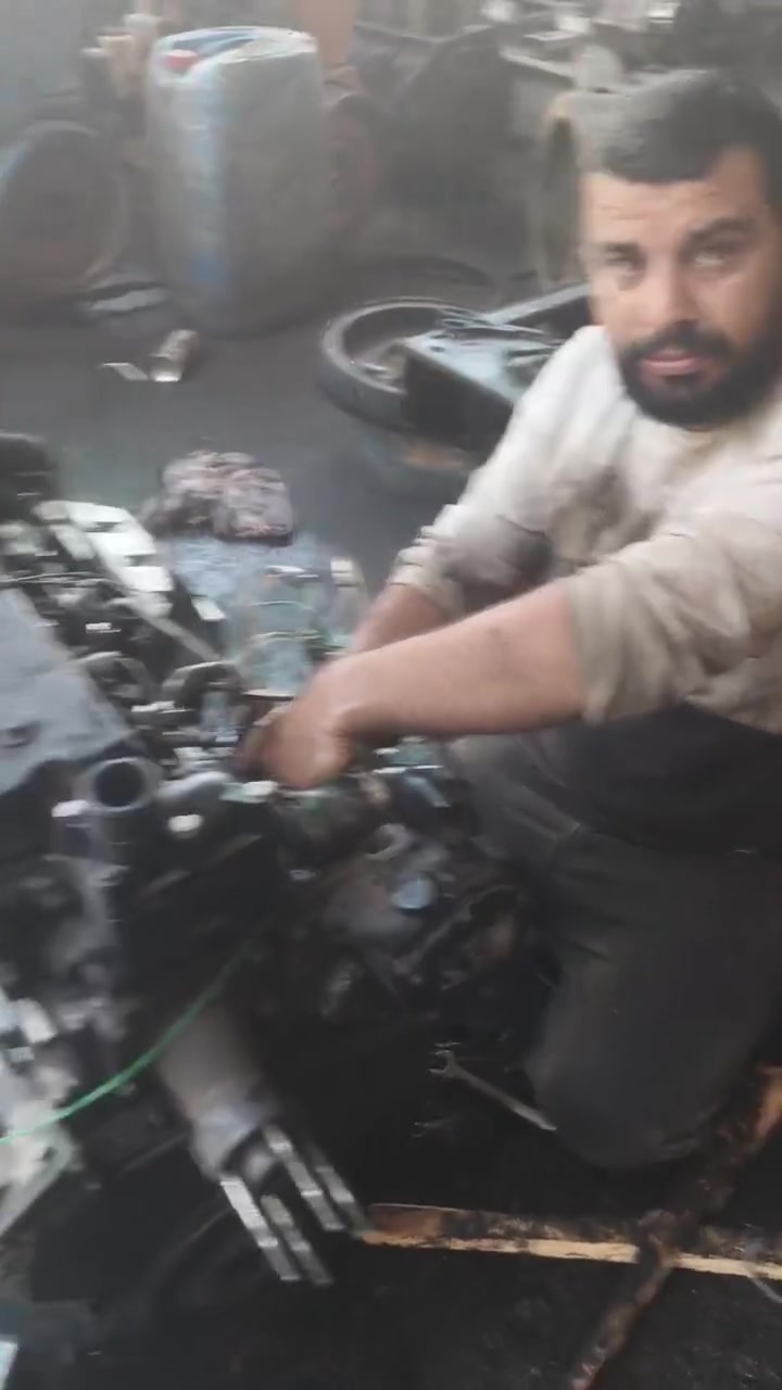 محرك بيركنز 4 سلندر شررررط انكليزي اصلي 
ما مشتغل بالعراق  مفتوح فقط رنكات 
اذا تريد تسوي مولدة يتحمل ١٢٠ امبير ينشد عليه توليد ٤٠ او ٥٠ كيفي 
ضمانه بالارض تشغل عجبك اخذة ما عجبك عوفة 
العنوان موصل سعر ١٢


**إذا كنت صاحب هذا الإعلان وتريد حذفه لأي سبب، رجاءا أرسل رسالة إلى الدعم الفني**