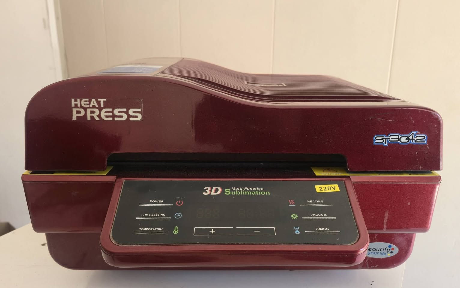 جهاز ڤاكيوم للبيع مع كافة الملحقات 
Heat press 3D sublimation 
جهاز للطباعه 3D  على الزجاج و الصحون و الكفرات و الاكواب ذات الاحجام المختلفة و الكرستال و الخشب الحراري
الاستيل و والكثير من المواد الحرارية

السعر ٥٠٠ الف 
العنوان/ اربيل - يوجد توصيل لكافة المحافظات


**إذا كنت صاحب هذا الإعلان وتريد حذفه لأي سبب، رجاءا أرسل رسالة إلى الدعم الفني**