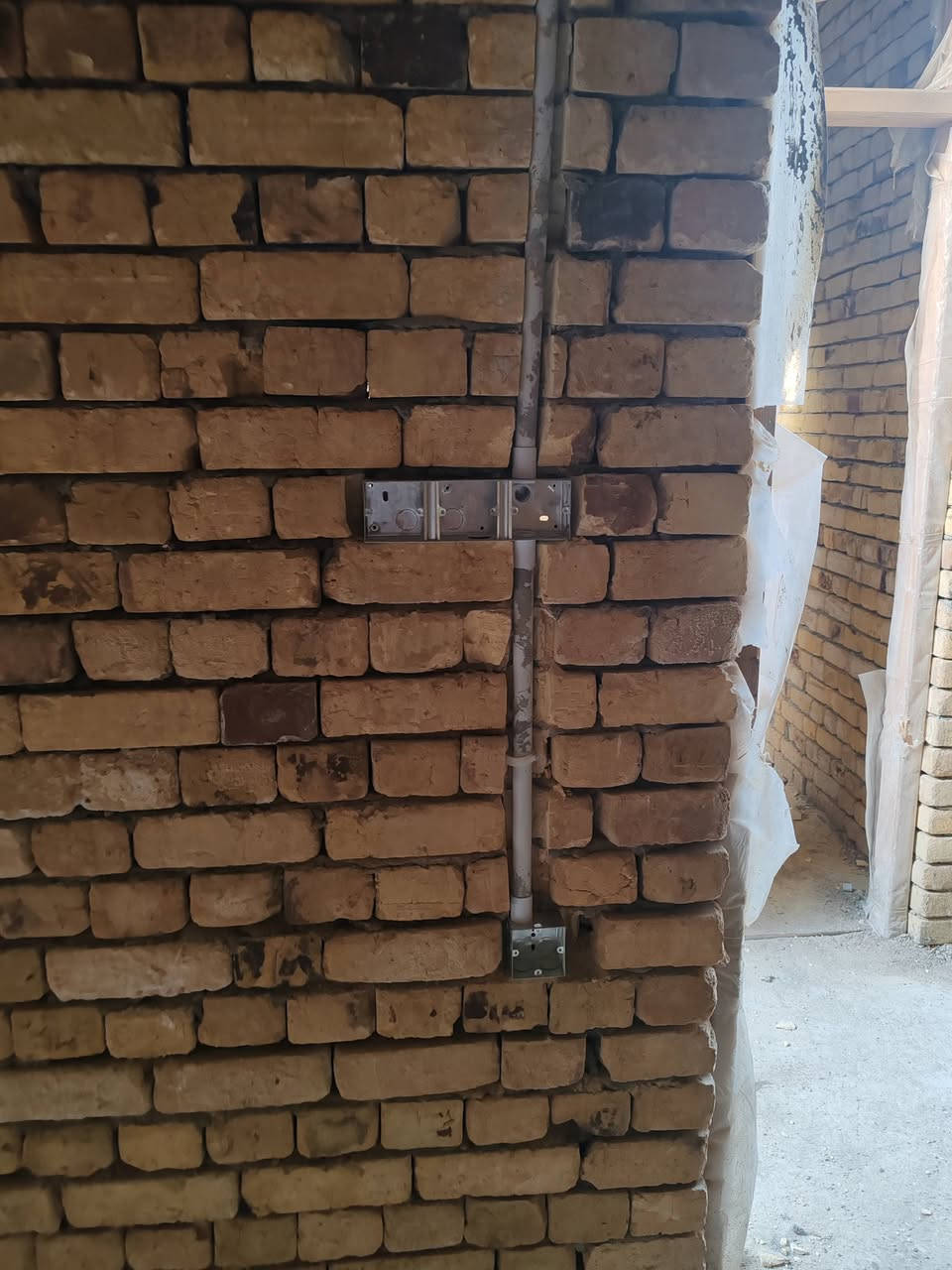 # ليس الوحيدون ولكن الافضل💡🔌🧰

👈 معنى الابداع للتأسيسات الـكهربائـية الـحديثة وأنظمة.                            التحكم الآلي وتنصيب منظومات المراقبة 🎥   

                #تنفيذ_مخططات_هندسيه👷🏻‍♂️🇮🇶

👈 تنفيذ جميع المخططات والتنادر الكهربائية 📉📐⚡️

👈  تنفيذ جميع أنواع ديكورات الانارة الداخلية
    والخارجيه من لدات البروفايل والاناره 3D 💡

👈 تأسيس كافة المباني والمؤسسات الحكومية والمحلات    التجارية والمنازل 🏛🏡🏢

👈 نعمل بكادر مميز وذو خبره في مجال الكهرباء ⚡️🔌

👈 احد اعمالنا الكهربائية 👨‍🔧🔌💡🧰

👈  تشطيب نهائي لاحد الدور السكنية في محافظة واسط       
الحبيبه.. 🤩🇮🇶🇮🇶🤩❤

            🎀 نتمنى أن ينال اعجابكم 🎀

☎ 📞 ***********

☎ 📞***********

مساحه 200 متر طابق واحد
السعر مليونين و 400

مساحه 100 متر طابقين
السعر مليون 600
منقبل كوادر معحترفه
