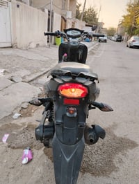 للبيع سكنس جبلي سيام تجي وتشوف بعينك السعر ٤٠٠ وبيها مجال المكان شهداء...