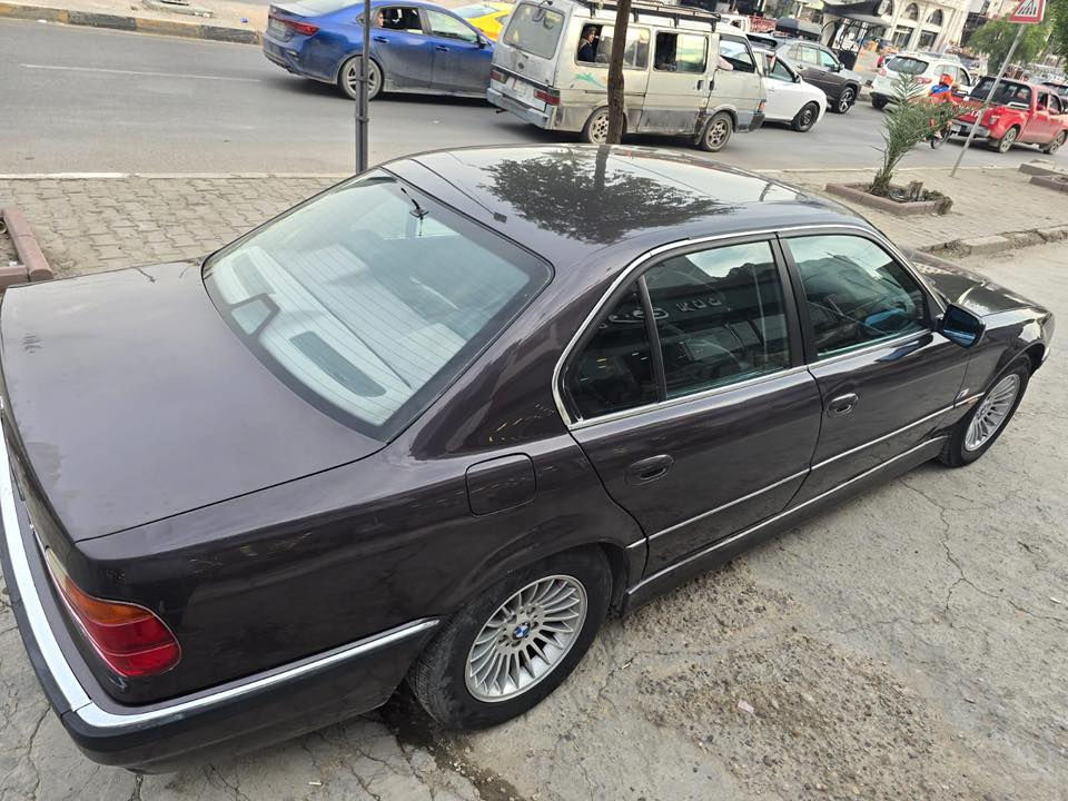 سلام عليكم بي ام دبليو 740سياره1997محدثه2000 الاستفسار***********
