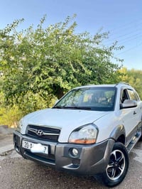 توسان ٢٠٠٩ • محرك ٢٠٠٠ • وارد خليجي