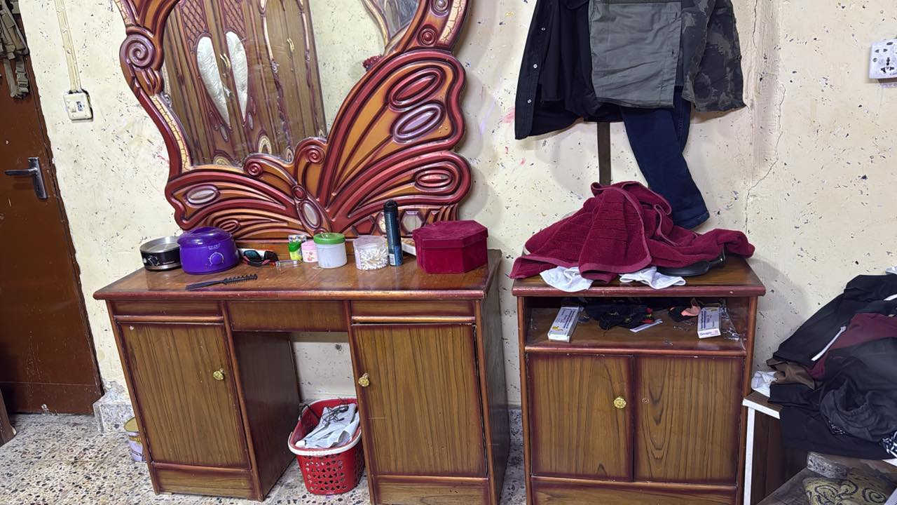 ***********
***********
بيع غراض بيت
