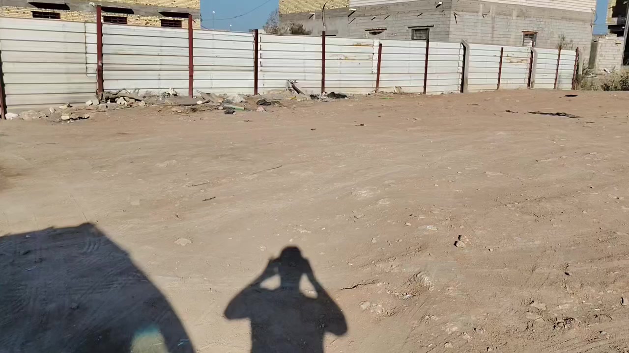 قطعه 352م واجه 16 نزال 22 نزلت الزراعه ثالث فرع مرقمه بلديه وكامله السعر 24 مع المجال  ***********
