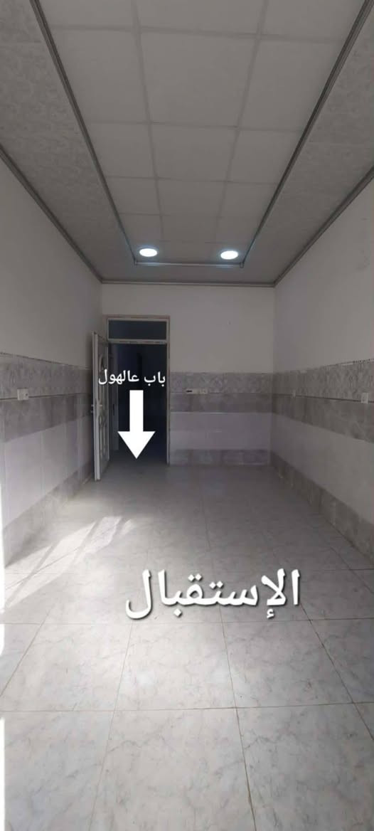 دار سكني للايجـــــــــــار: 
100/متر طابق ونص 
حي الانتصار شارع 60
بالقرب من جامع الغرباء 
((بناء حديث)) 
مكتب المهندسين للعقـــــــــار 
برهان 
***********
***********
