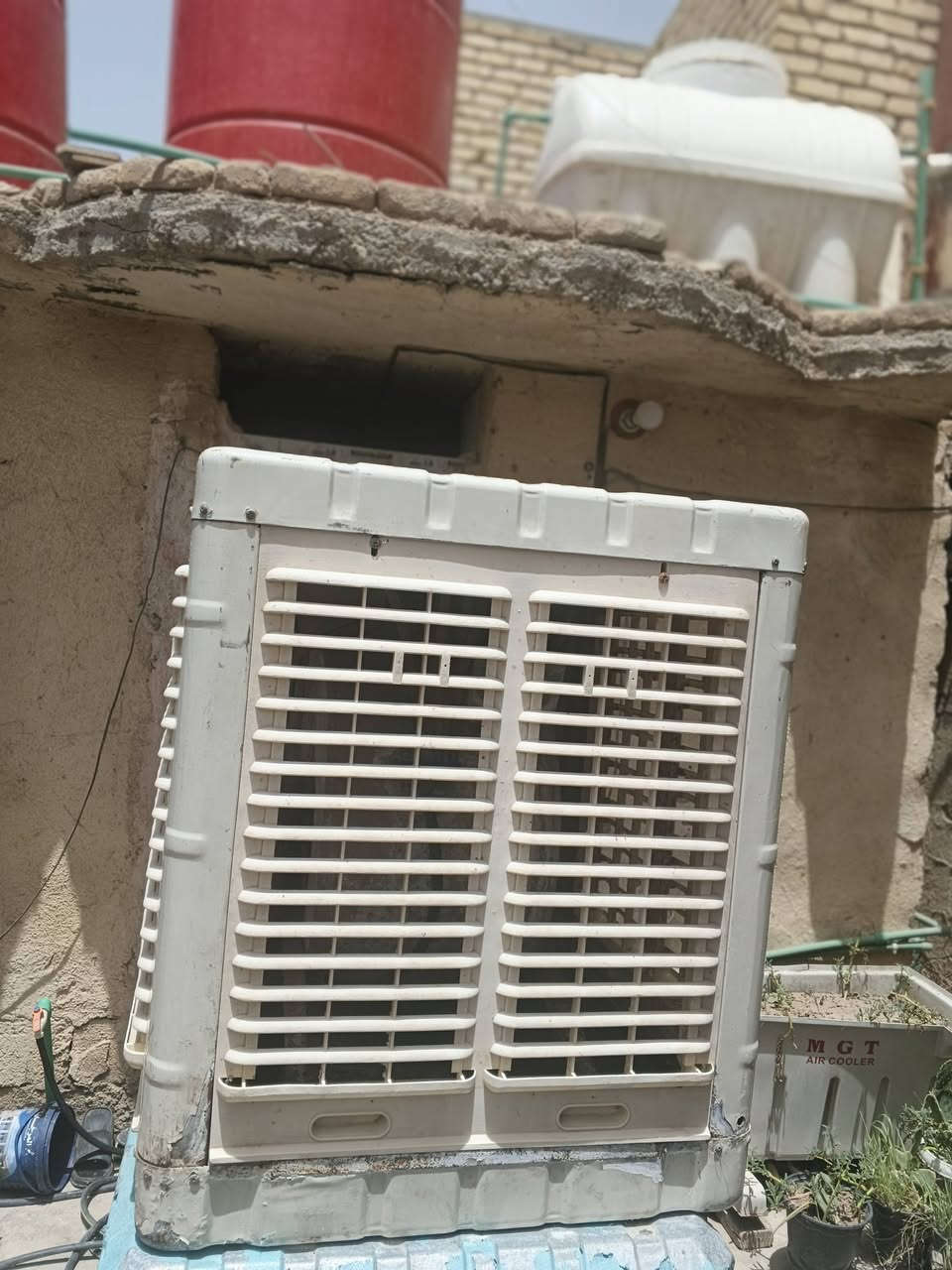 سلام عليكم مبرده للبيع مستعمله نضافه85/100 جديد سعر مناسب لي يريده يتصل ***********
