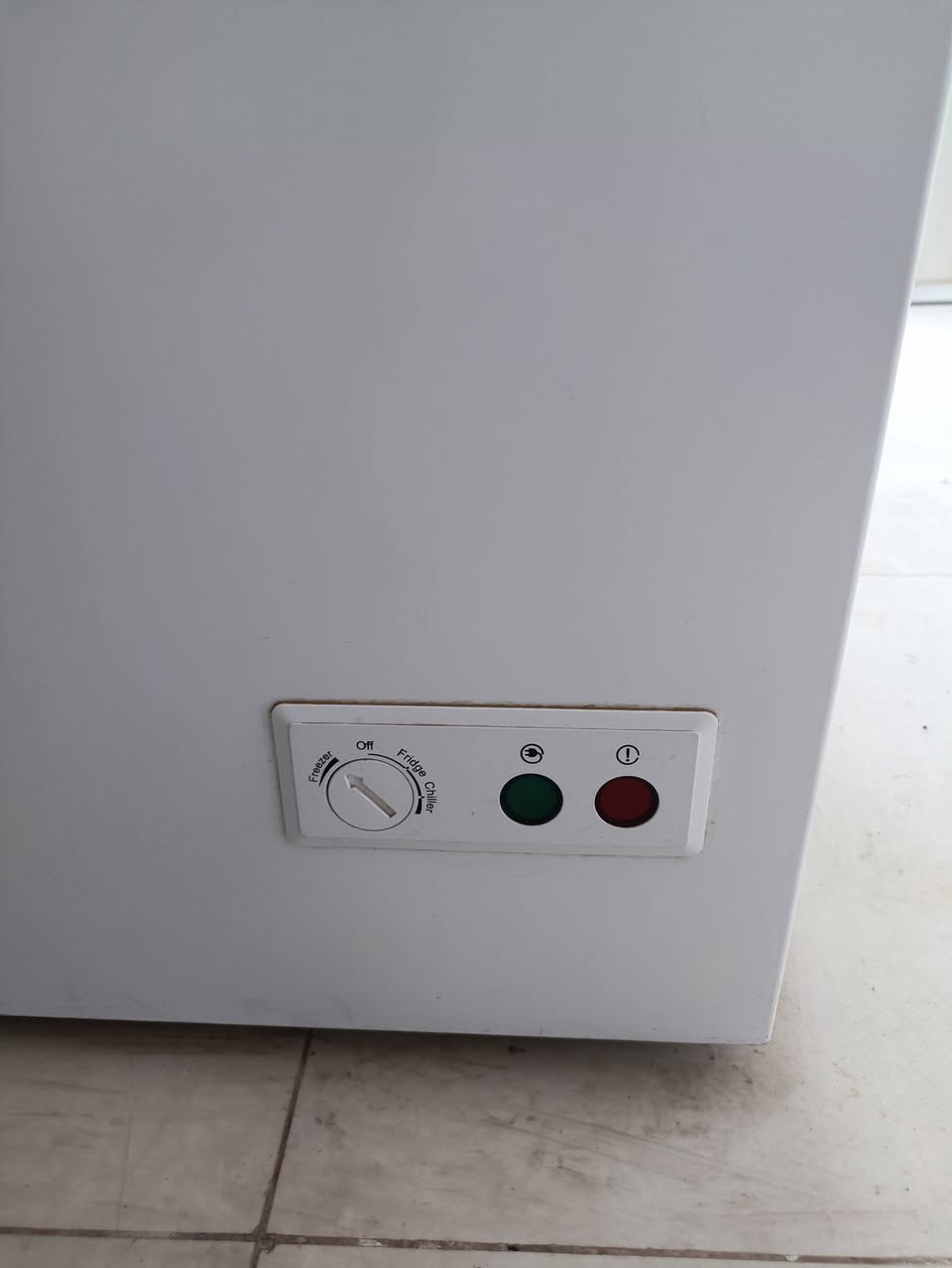 مجمدة نوع المتين ١٦ قدم استخدام شهرين فقط جديد جدا ٤٢٥ الف مكاني بابل شارع ٦٠
***********
