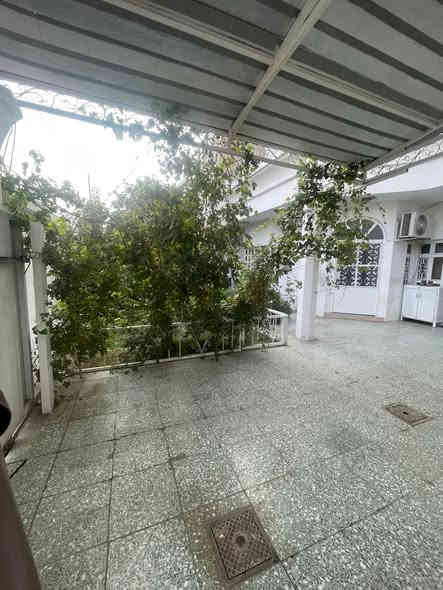 دار للبيع طابو ملك صرف 
موقع الدار كركوك حي الواسطي مقابل شقق الغاز

طابقين بناء سنة 2015
مساحة الدار 300 متر واجه 12 
يقع شارع 15 متر اول فرع خلف التجاري الرئيسي

محتويات الدار 
طابق اول گراج سيارة وحديقة واستقبال ومطبخ و3 غرف نوم وصالة كبيرة ومخزن ومجمع صحيات

طابق ثاني استقبال ومطبخ و3 غرف نوم 
درج خارجي معزول 

💵💵السعر 285 وقابل للتفاوض💵💵

 
🔴 1- التعامل يكون مع صاحب العقار الشرعي حصراً
2- المكتب  وسيط بين الطرفين ولحفظ الأجرأات القانونية والتأكد من صحة العقار قبل تسليم اي مبلغ بأشراف قانوني

للأستفسار ✅مراجعة مكتب الاسياد للعقار 🔔

📍عنوان المكتب كركوك واحد حزيران قرب تقاطع الحصو ورمل 
                 للأتصال ***********📱

                             ***********📱

✅نستقبل جميع عروضاتكم السكنيه والتجاريه في كركوك 💯والترويج لها عبر الصفحه الخاصة بل مكتب
                  مكتب  الاسياد للعقار 
للأستثمار والتطوير العقاري 💯 معنا نحو الأفضل

https://www.facebook.com/profile.php?id=100063971986106&mibextid=ZbWKwL
