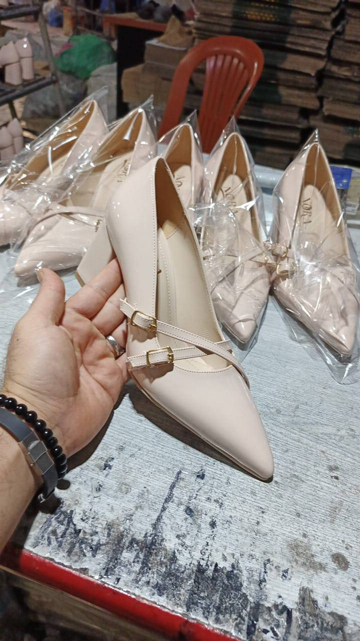 عالم الموضه الجوده والاناقه من عنا سوريا حلب


**إذا كنت صاحب هذا الإعلان وتريد حذفه لأي سبب، رجاءا أرسل رسالة إلى الدعم الفني**