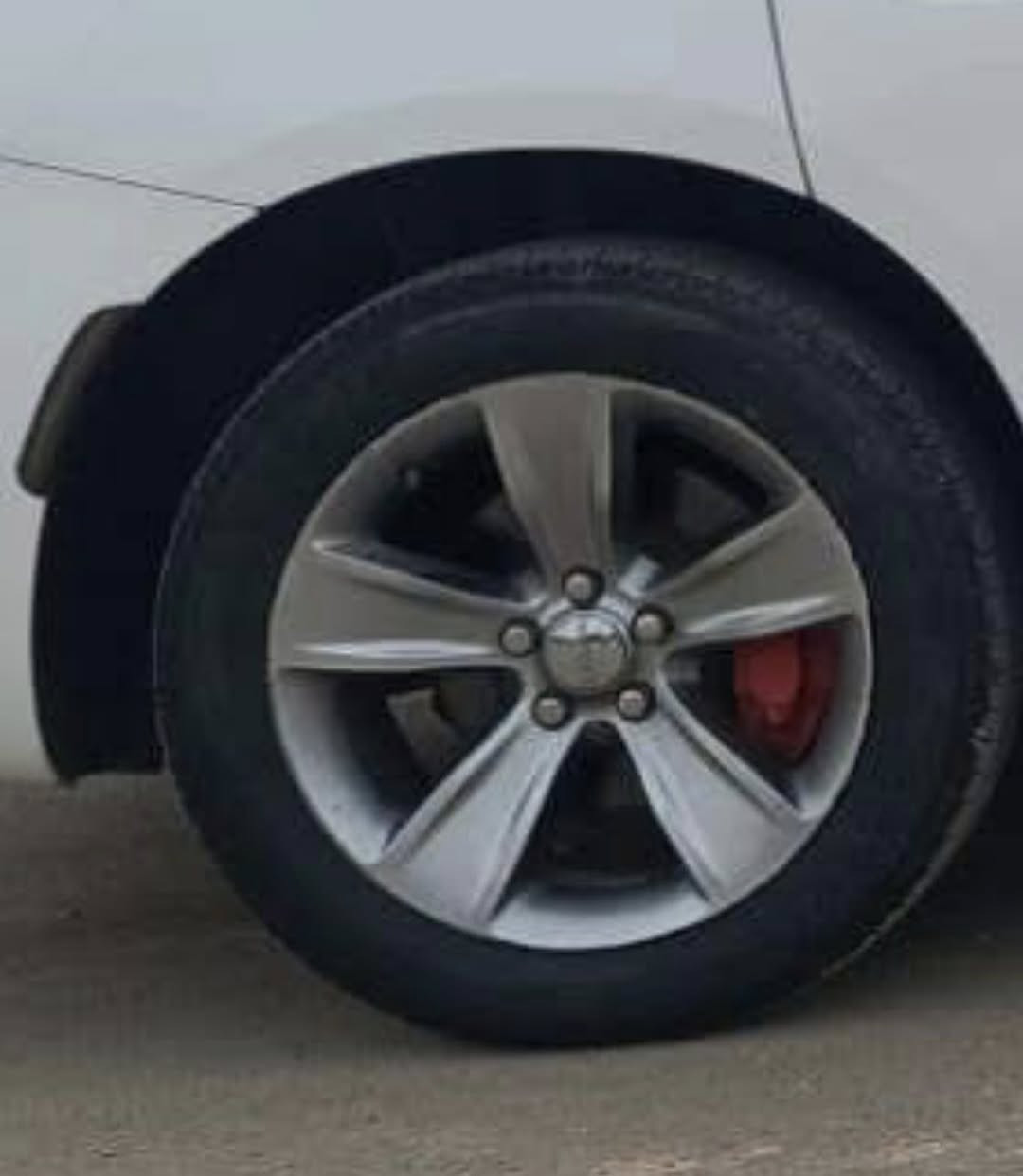 السلام عليكم 🫡
ويل جاجر حجم 18بلادي مع تخم تاير جديد مع حساساتهن لا عواج ولا لحيم اصلي بشرط سعر 350وبيهن مجال بسيط مكانهم بعداد ***********
