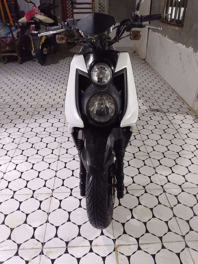 سلام عليكم دراجه البيع سكنس جبلي مصرالي شهر من طلعته حاويه اريد ابيعه لين اريد اشتري ستوته عارض دراجه بسعر 1400بيه مجال قليل كلش وهذا رقمي ***********
