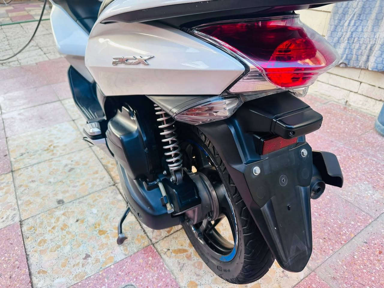 Pcx
دراجه رمبه 
مكفوله كفاله عامه 
حساس استان شغال 
حساس ازدحام شغال 
كهربايات كلهه شغاله 
مكينه بلجيس تخبل 
دراجه جديده مال جناي 
ورقت مزاد وياهه 
مكينه وكفر كفاله 
السعر 12ونص 
عنوان زعفرانبه 
بيهه مجال حك الجيه 
ماشيه 45
***********
***********
