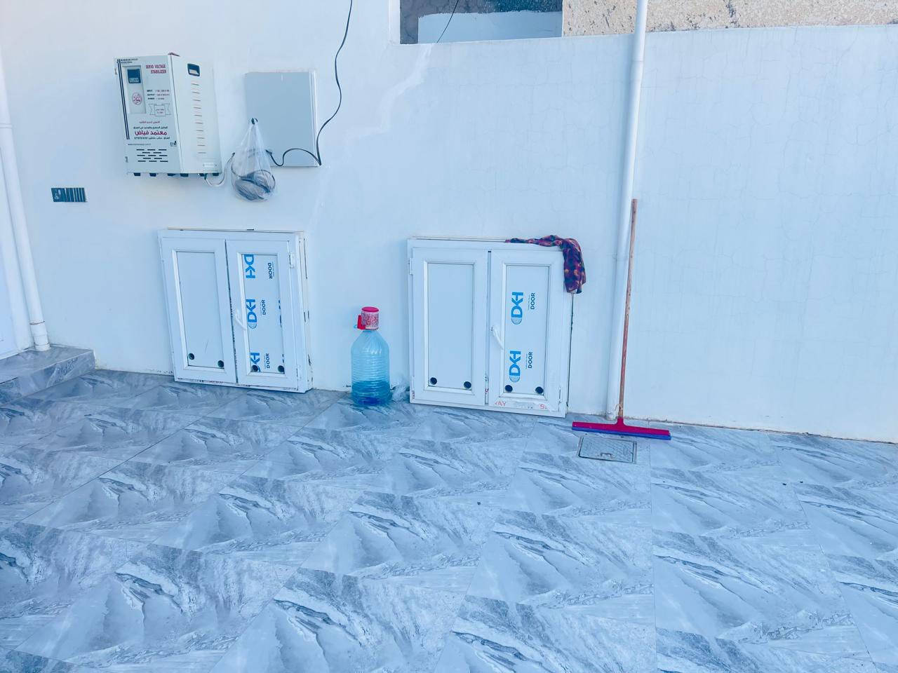 🏘🏘بيت للبيع / ديالى خانقين / حي رمضان خلف المحكمة / فرع مقابل مدرسة صلاح الدين وقريب من الساحة طابو صرف طابق واحد بناء حديث قبل سنة ونص مساحة 300 متر واجهة 10 والنزال 30 
3 غرف نوم واستقبال وصالة داخلية ومطبخ حار وبارد ومجمع صحيات داخلي وخارجي 
وبيتونة وكراج سيارة وحديقة 

علماً البيت ساحبين عليها اسكان . 

السعر / 200 مليون قفل 
دفع 158 مليون لصاحب البيت 
وباقي 42 مليون تدفعها اقساط

للأستفسار اكثر اتصال بالارقام فقط 
***********
***********
مكتب فريا موفق للعقار
