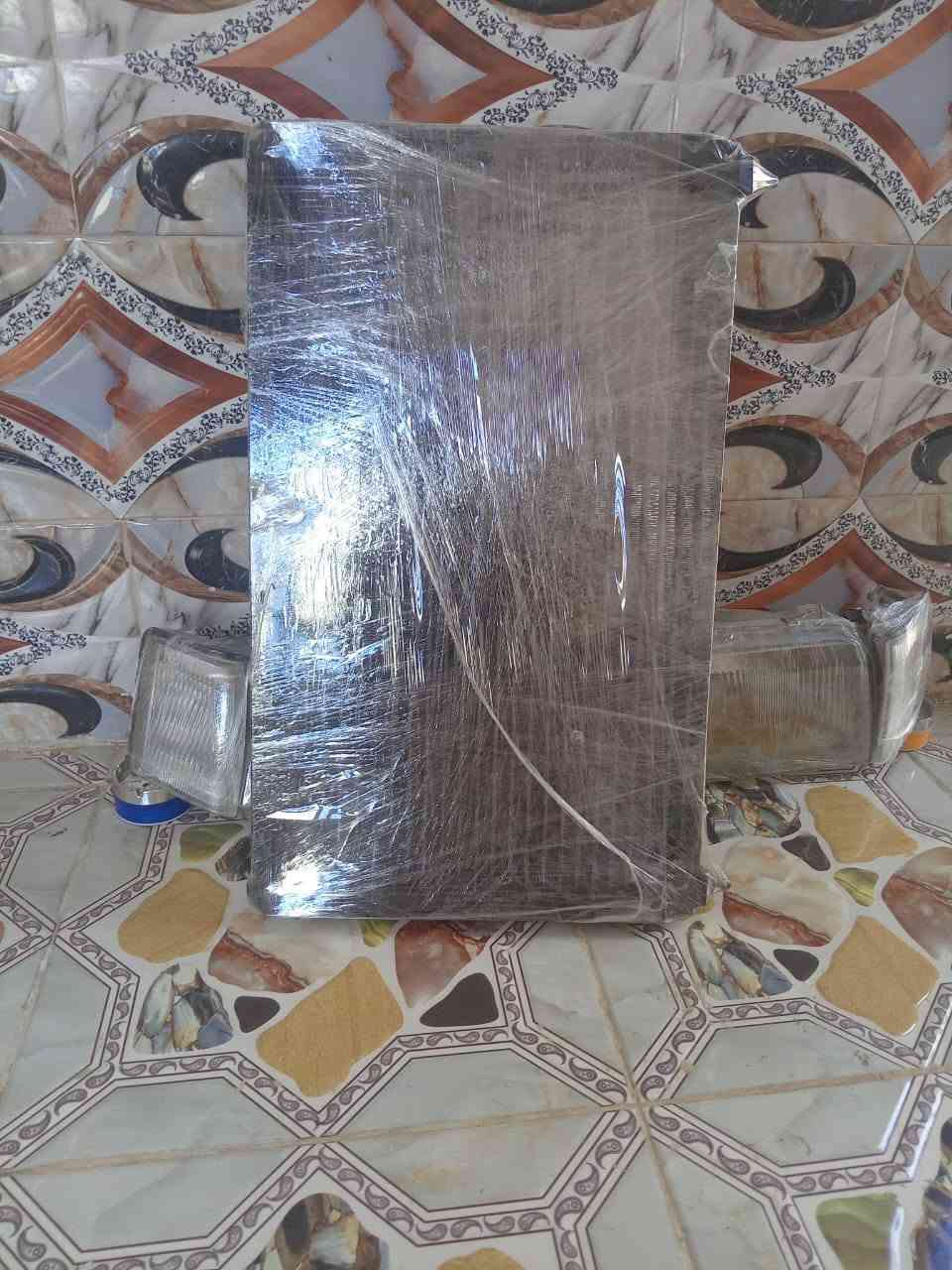اربعه بيبان كاملات بطانه ومكينه جام وجام وسماعات ومرايات وبنيد قبق جنطه  ودعاميه خلفيه كلهن رقم واحد وراديتر تبريد حاويه ما مشدود  بلضافه لهاي الغراض شوفه بعينك سعر مناسب وفوك المناسب اتصل وبيك خير ودلل ***********
