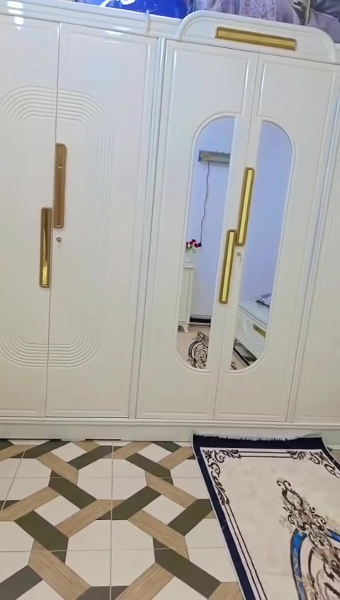 للبيع: غرفة نوم صاج عراقي (حالة كالجديدة)
📢 للبيع: غرفة نوم صاج عراقي (حالة كالجديدة)
​المواصفات: صاج عراقي أصلي، لون أبيض، مقسمة من الداخل (خانات منظمة).
​الحالة: استخدام أقل من شهر، نظيفة جداً وبدون أي خدش.
​الموقع: البصرة - القبلة.
​السعر: 1,750,000 دينار (شاريها بـ 2,250,000)، وبيها مجال بسيط للجادين.
​فرصة للي يريد شي مرتب ونظيف وبسعر مناسب.
​للتواصل والاستفسار (واتساب): ***********

