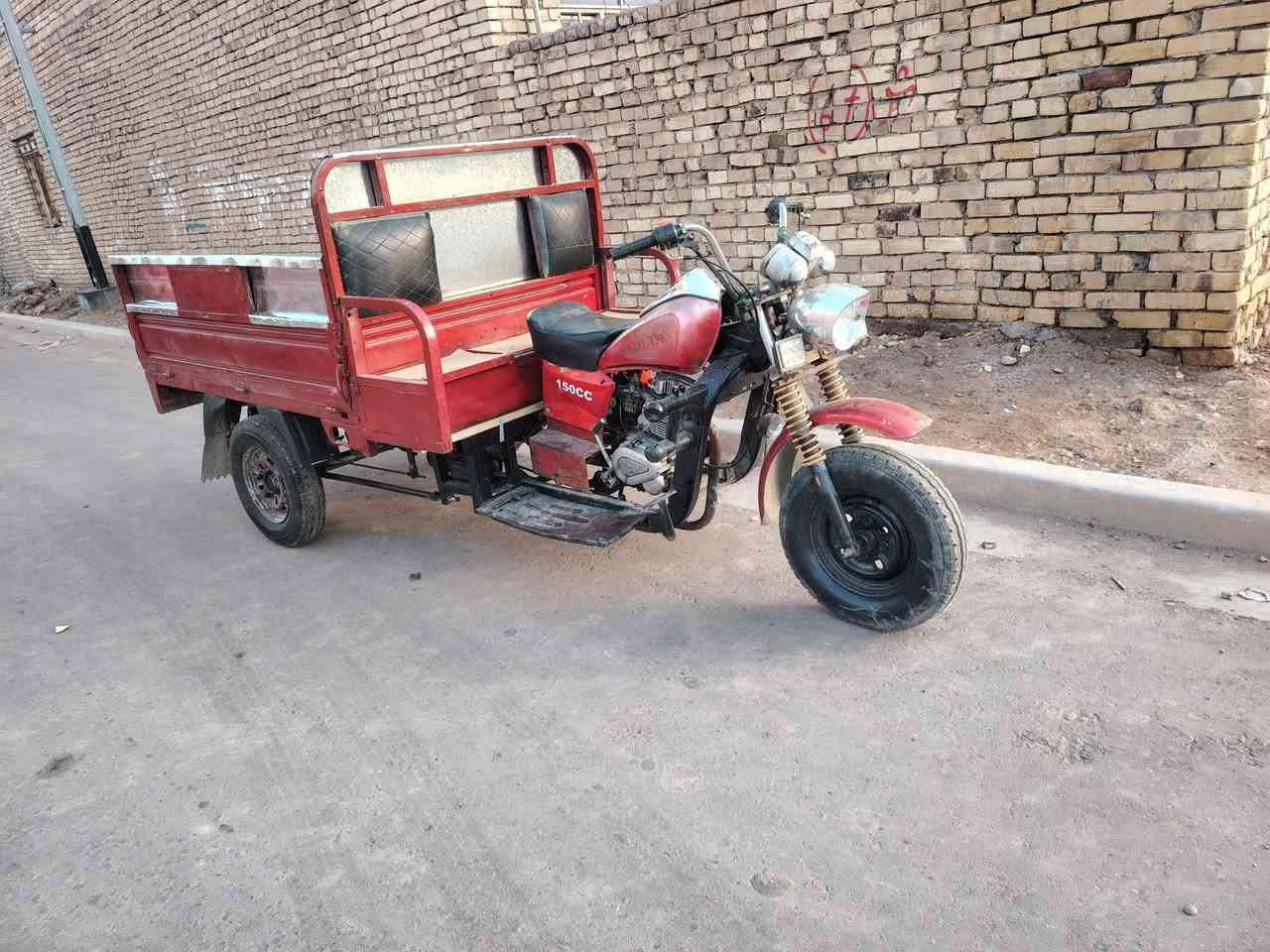 سلام عليكم ستوته وراق كمله السعر 1350 موديل 2011  /***********
