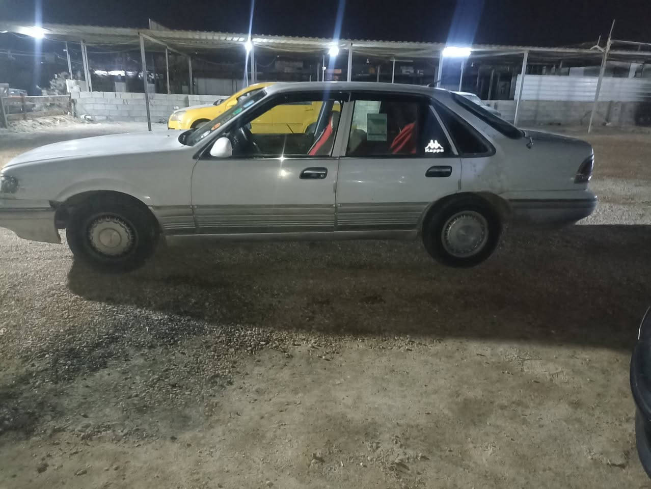 السلام عليكم سياره للبيع دايو بروكهام موديل 1997
السياره حلوه وكاعده لون ابيض  
كير اوتماتيك كير ومحر ك خير منالله 
السعر 23 ورقه وبيهه مجال للطيبين
تحويل ثاني يوم سنويه عضم عاج 
مكان الرمادي 6 كيلو  

للاستفسار ***********
