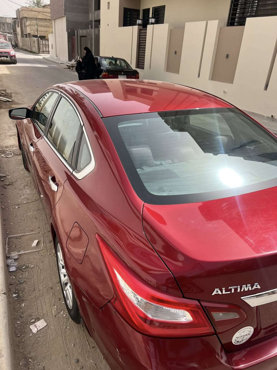 سلام عليكم سياره ALTiMA  موديل 2018 نضيفه بيها ضربه بالجاملغ الامامي وطخات بسيطه معروضه 110 وبيها مجال للشراي للستفسار  ***********
