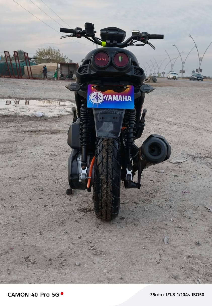 السلام عليكم دراجه للبيع فول نضافة رمبة شهر من نزلت دراجة بلادي بدون تزويد ويل وردي  ستيرت رياضي مكاني ديالى تقاطع القدس وسعر خاص هاذا رقمي *********** الموو شراي لا يتعبني🙂‍↔️
