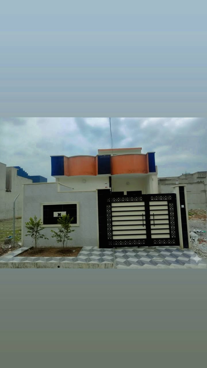 دار للبيع كارت سكني ماشية معاملة تمليك قرار 20

الدار #فول #زيرو بعدة ما مسكون بناء #حديث 

حي السماح ال90 موقع درجه اولئ مساحة 150 متر

علئ يمين الفرع مدرسة الصينية يسار مستوصف السماح

خلف الدار مباشر سايدين 60 الحولي

اتجاء غروب كامل خدمات 

يتكون من غرفتين نوم هول ستقبال وبيتونة 

غرفه بيها سويت صحيات داخل وخارج 

السقف جبس بورد 

#السعر 80 بي مجال 

***********📞

***********📞
