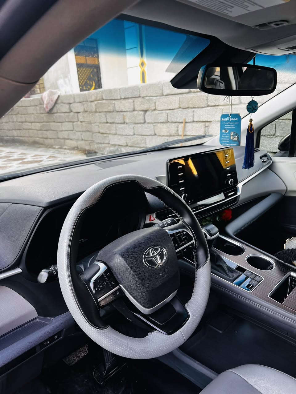 تيوتا سينا هايبرد 2023
رقم دولي
-محرك 2.5 هايبرد
-رادار امامي
-رادار خلفي
-رادارات جوانب
-نظام كروز
-شاشه جبيره
-اوتو هولد
-ماشيه 50مايل
-بولوتوث كاربلاي
-تبريد ثلج
-ابواب كهرباء + شفط
-فتحة
-بصمة
-كراسي كهرباء
-رادارات
-مانع تصادم
-تحديد  سرعه
-ابواب شفط
-هندبريك  بصمة
-3 وضعيات قيادة
-فول تحكم ستيرن
-لايت لدات
السعر 257
رقم ***********5
