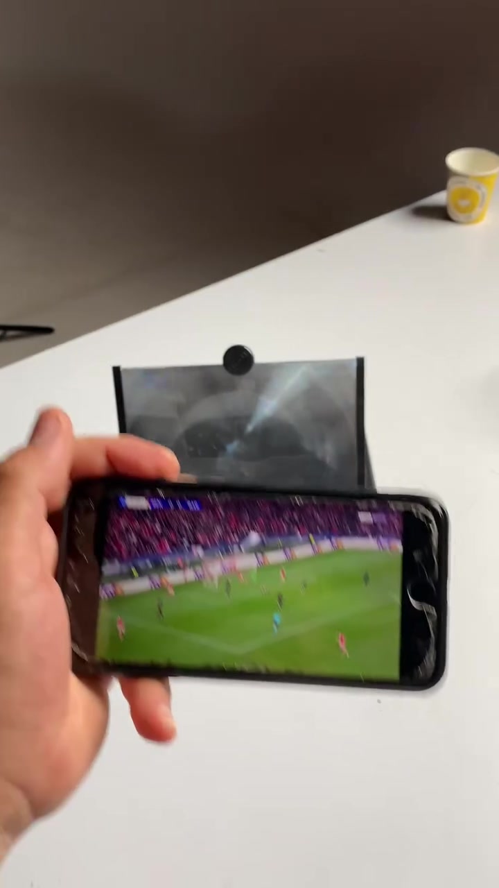 مكبر شاشه الهاتف المحمول ثلاثي الأبعاد
📱✨ خلي مشاهدة الفيديوهات أمتع وأوضح!

مكبر شاشة 3D للموبايل يكبر الصورة براحة أكثر للعين 👀🎬

تصميم قابل للطي وخفيف، مناسب لكل مكان 👜
السعر 5 الاف


**إذا كنت صاحب هذا الإعلان وتريد حذفه لأي سبب، رجاءا أرسل رسالة إلى الدعم الفني**