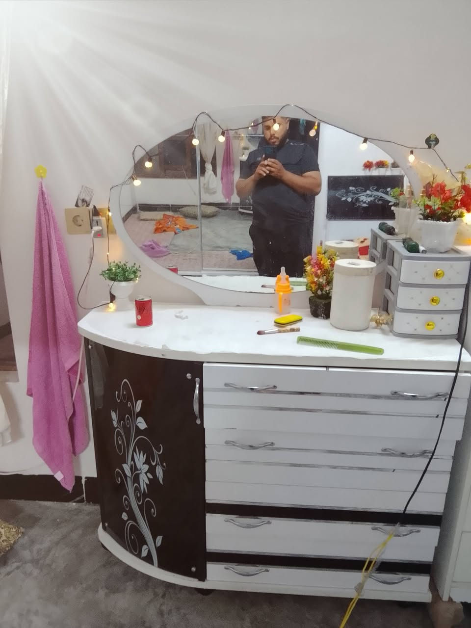 غرفه اخشاب اسلايت للبيع
السعر الاتصال على رقم ***********
