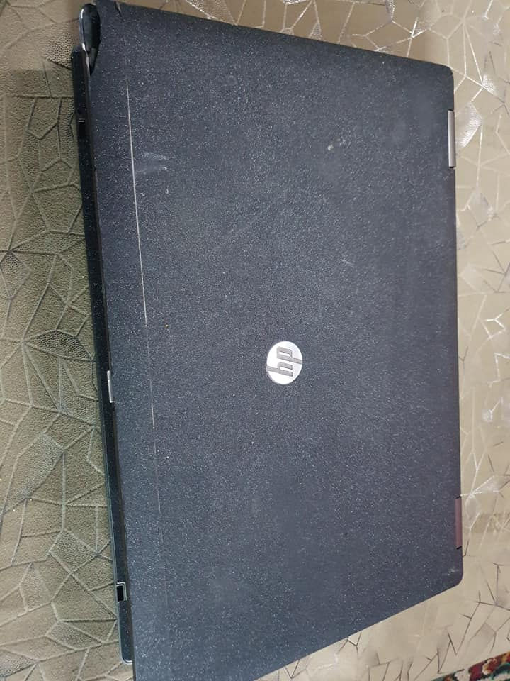 السلام عليكم لابتوب للبيع hp وندوز 10 منصب علي جميع مواقع التواصل الاجتماعي بي كسفر خفيف موضح ب الصوره 
ذاكره 500hdd 
رام 8 
منصب علي gta5 السعر 110 
***********
***********
مع شاحنه اصلي +ماوس
