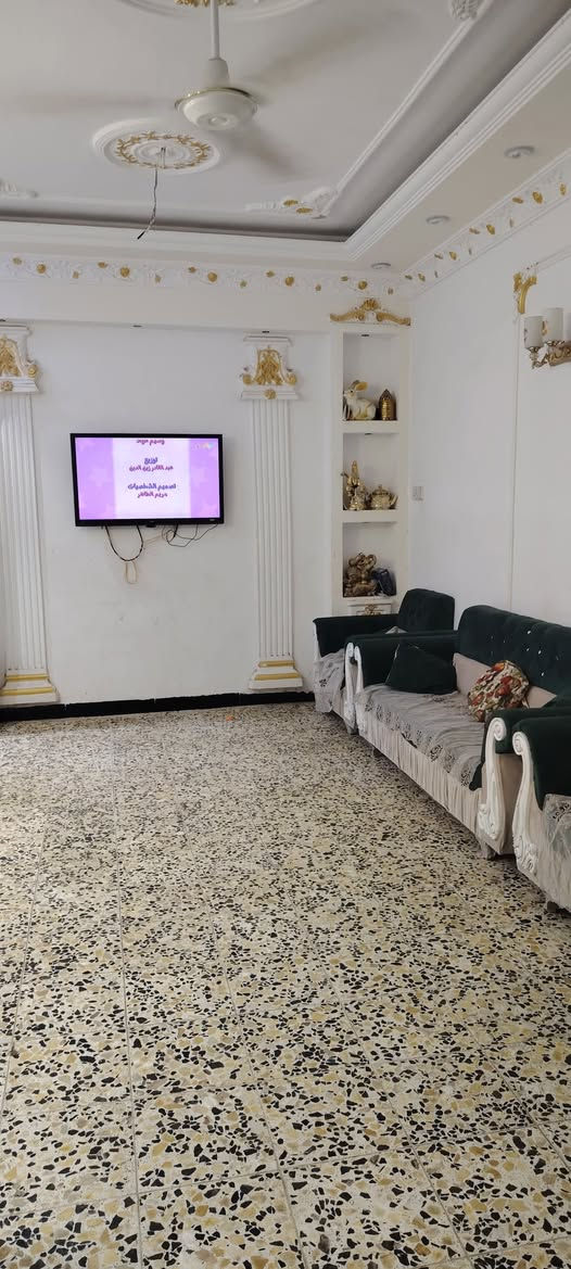 دار طابو زراعي للبيـــــــــــع
المساحة 150متر طابقين 
يحتوي على 
3غرف نوم وهول ومطبخ واستقبال ومجمع صحيات عدد 3
كراج وحديقة
العنوان حلة كراغول شارع زين العابدين
    عرض الشارع 10متر خدمات كاملـــــــــــــــة 
لتفاصيل اكثر 
***********
