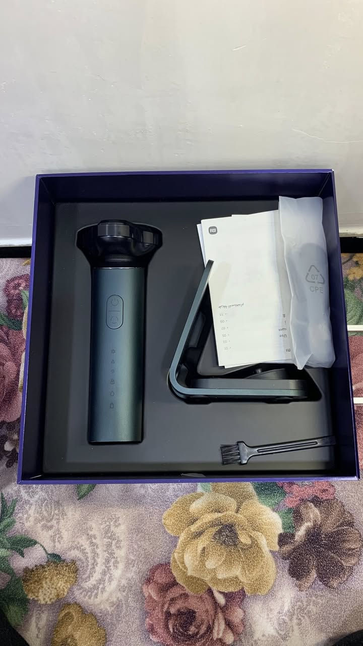 مكائن حلاقة للبيع التواصل *********** واتساب
